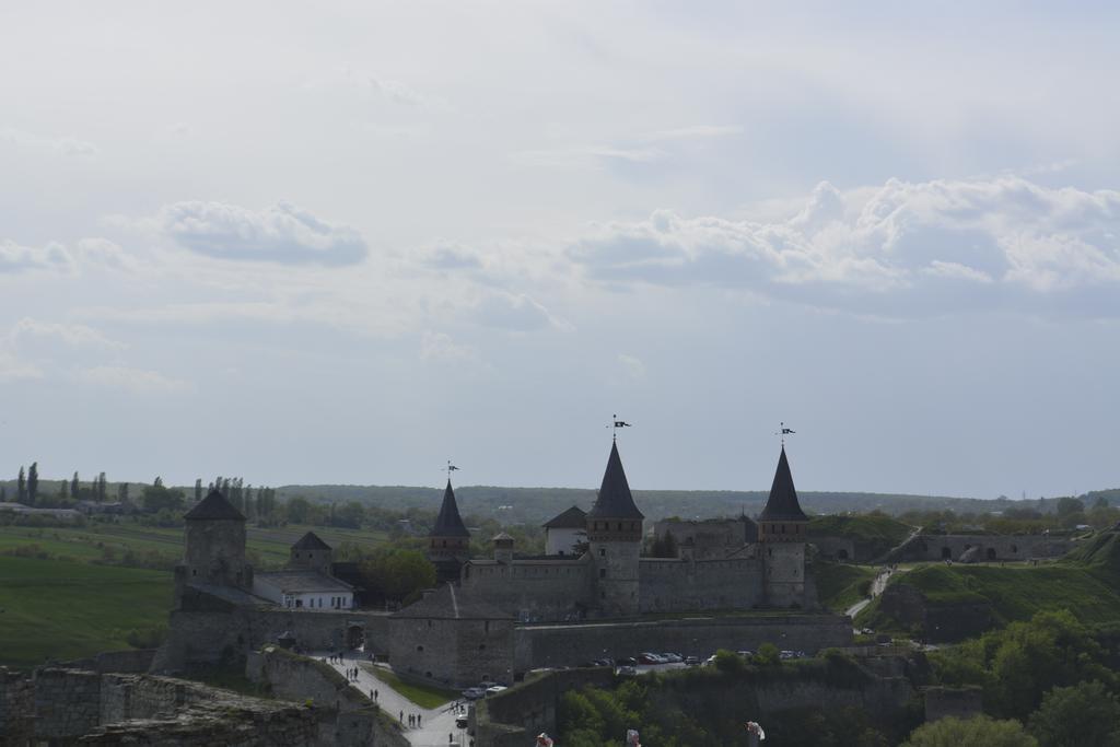 Apartment Vid Na Krepost Kamjanyi Potoki Kültér fotó
